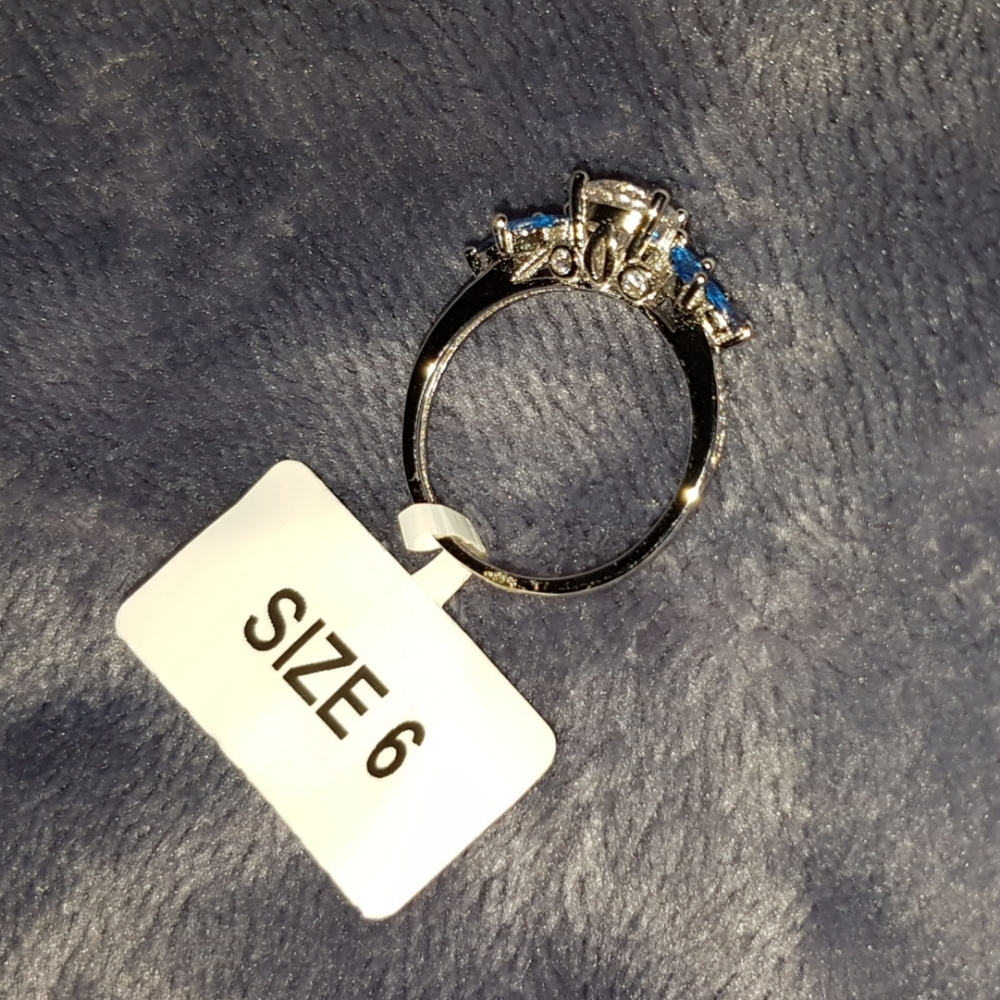 Charmed Aroma Ring - Picture 4 of 6